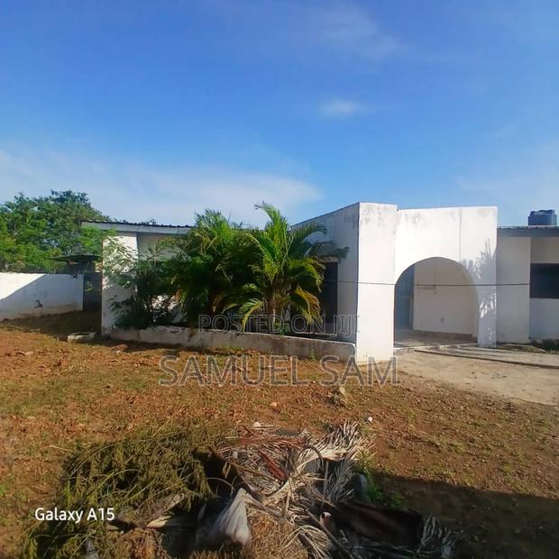 3bdrm House in Tema Community 8 for sale · Photo 5