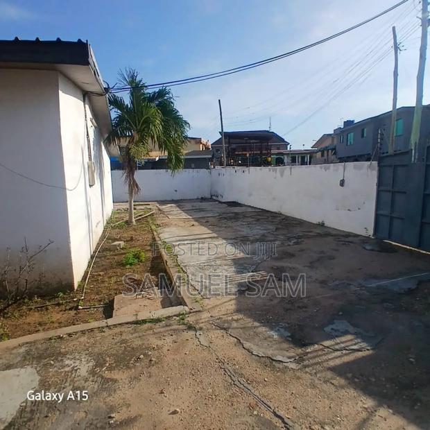 3bdrm House in Tema Community 8 for sale · Photo 8
