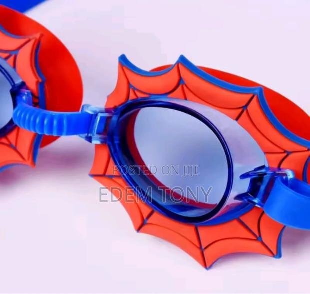 Spiderman Swimming Goggles for Kids · Photo 4
