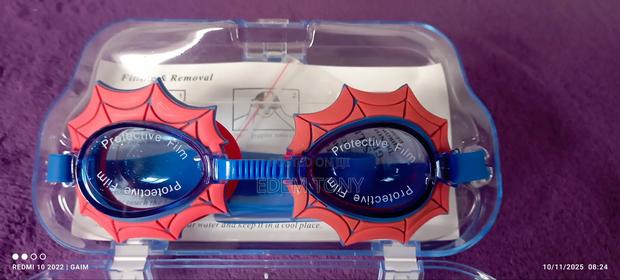 Spiderman Swimming Goggles for Kids · Photo 5