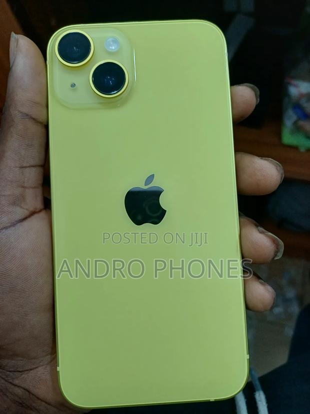 New Apple iPhone 14 128 GB Yellow · Photo 1