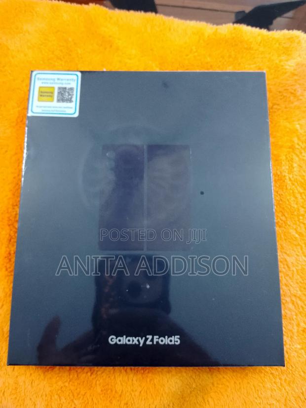 New Samsung Galaxy Z Fold 5 512 GB Black · Photo 1