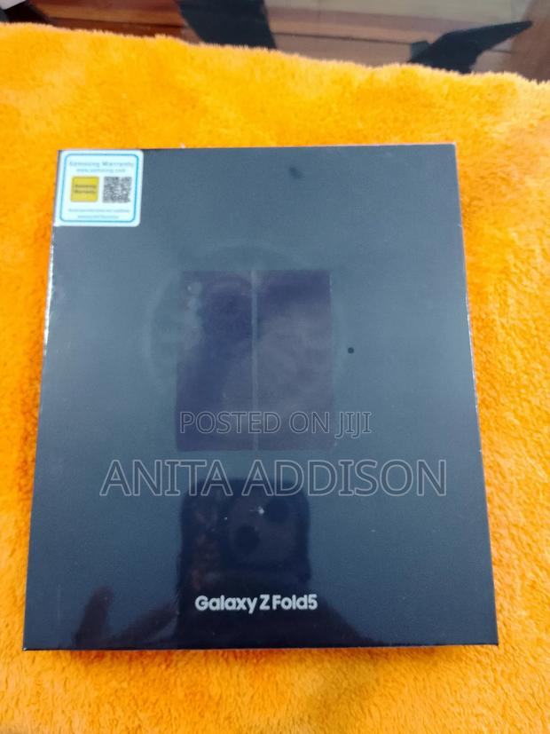 New Samsung Galaxy Z Fold 5 512 GB Black · Photo 2