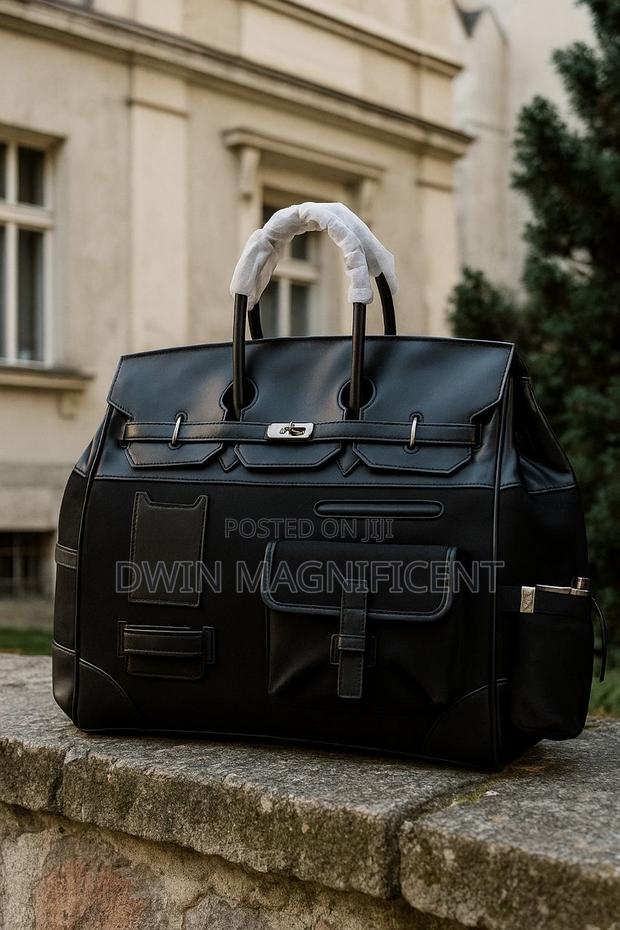Hermès Cargo Hac Birkin Bag, Style Crafted From Canvas and Leather · Photo 3