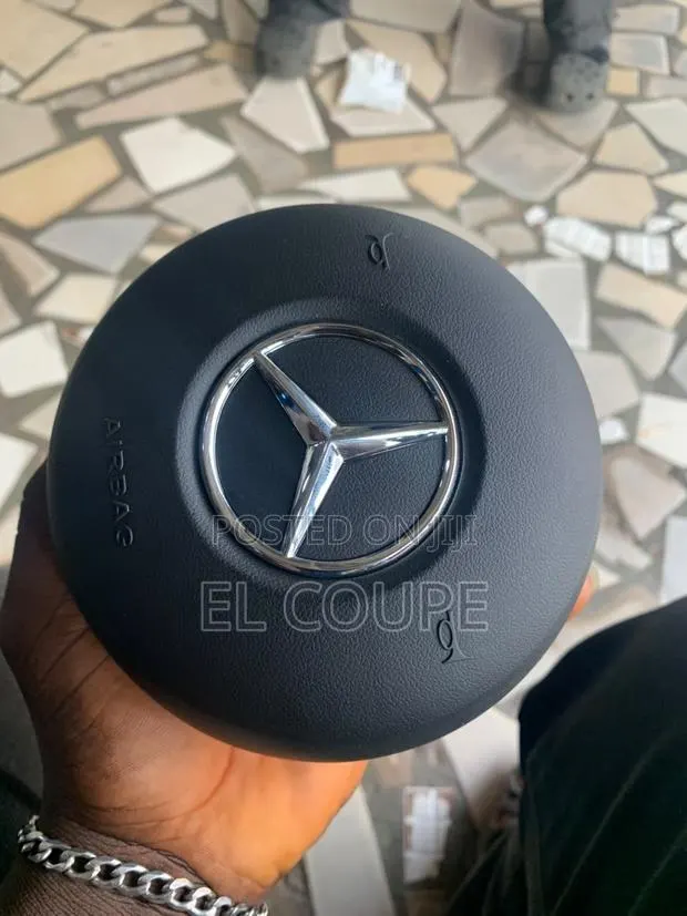 Mercedes Benz Steering Airbag 2015-2016-2017-2018-2019-2020-2021-2022 · Photo 1