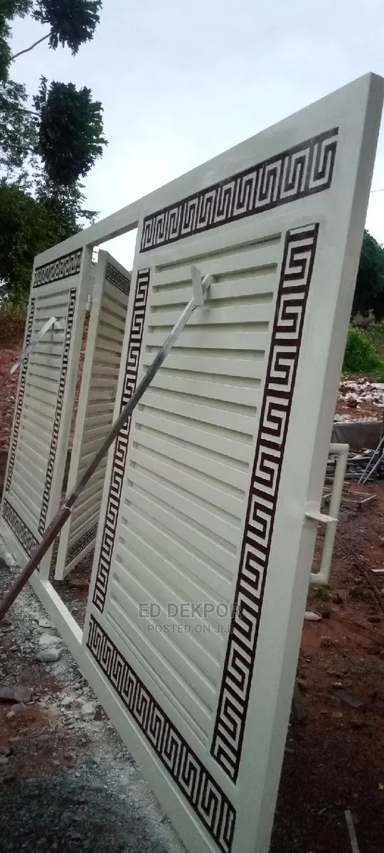 Strong Metals Sliding Gateate · Photo 1