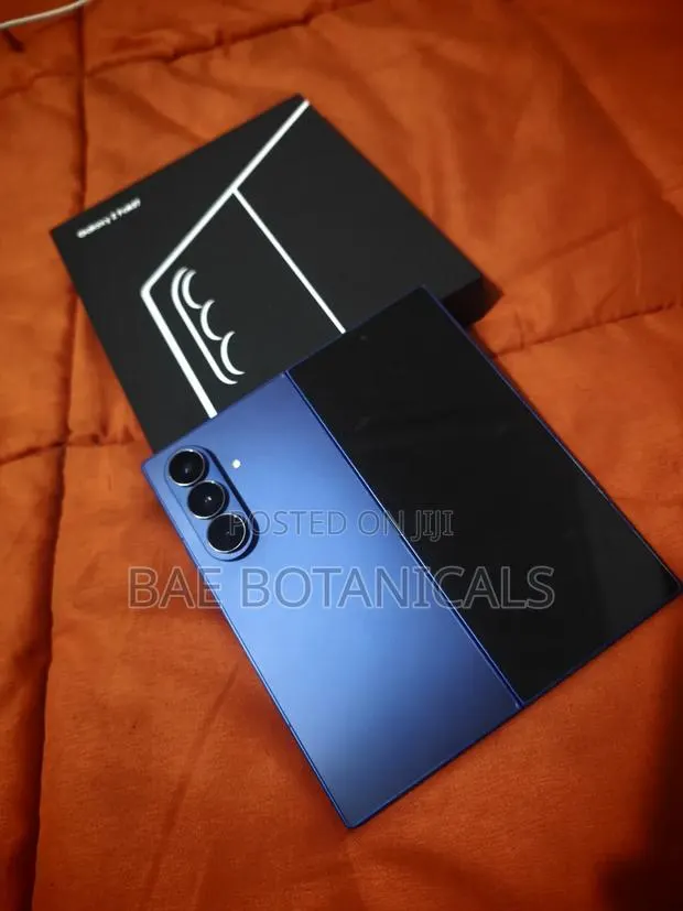 Samsung Z 16 GB Blue · Photo 1