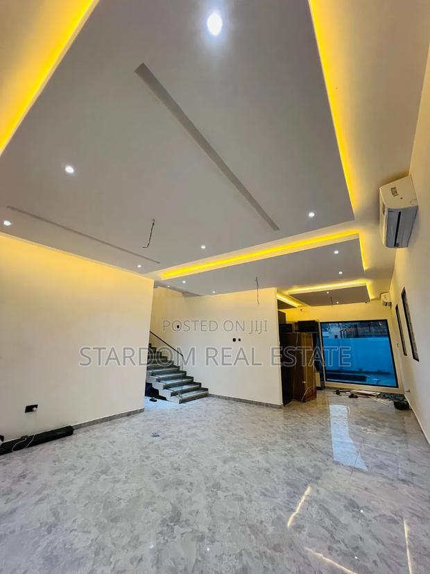 4bdrm Duplex in Abokobi for sale · Photo 6