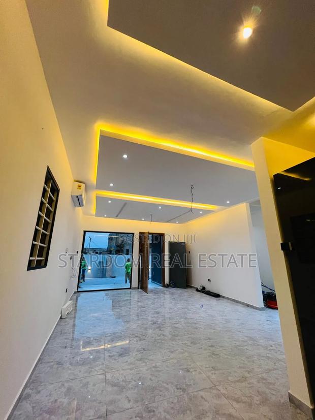 4bdrm Duplex in Abokobi for sale · Photo 8