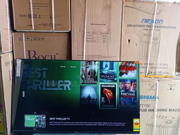 High-Definition Smart Screen for Family Movie Nights and Gaming Fun · Photo 1