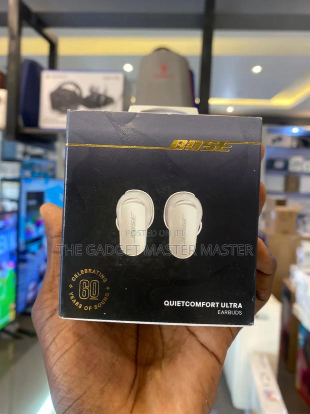 Bose Quietcomfort Ultra Earbuds 60th Edition · Photo 1