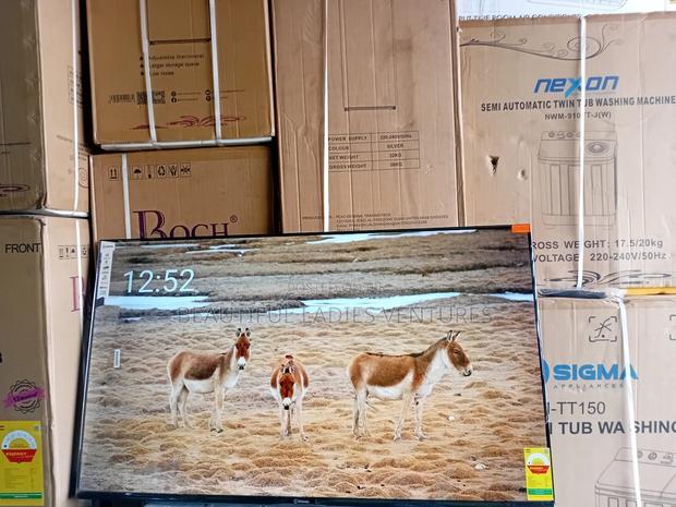 Beautiful 55-Inches Smart Flat Screen With Stunning Clarity Smooth Tv · Photo 1