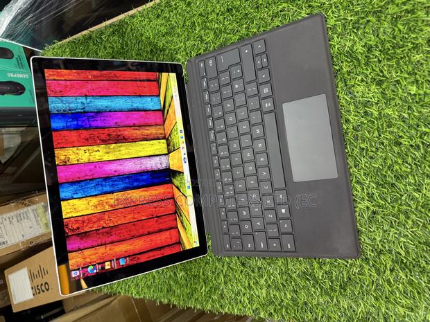 Laptop Microsoft Surface Pro 7+ 8GB Intel Core I5 SSD 256GB · Photo 2