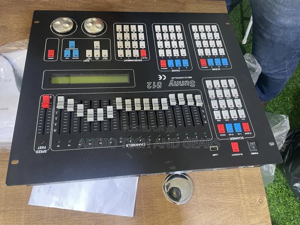 Sunny DMX 512 Light Mixer · Photo 1
