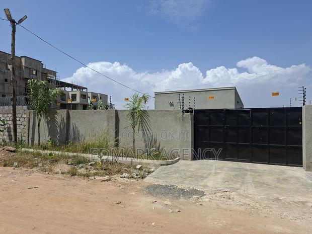 4bdrm House in East Airport, Accra Metropolitan for sale · Photo 1