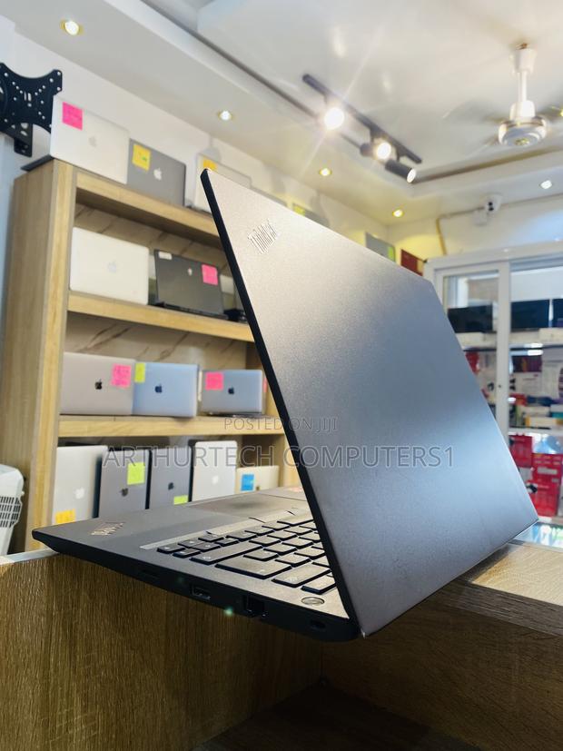 Laptop Lenovo ThinkPad E485 8GB AMD Ryzen 3 SSD 500GB · Photo 2