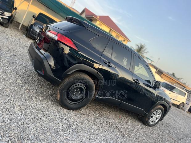 Toyota Corolla Cross 2023 Black · Photo 5