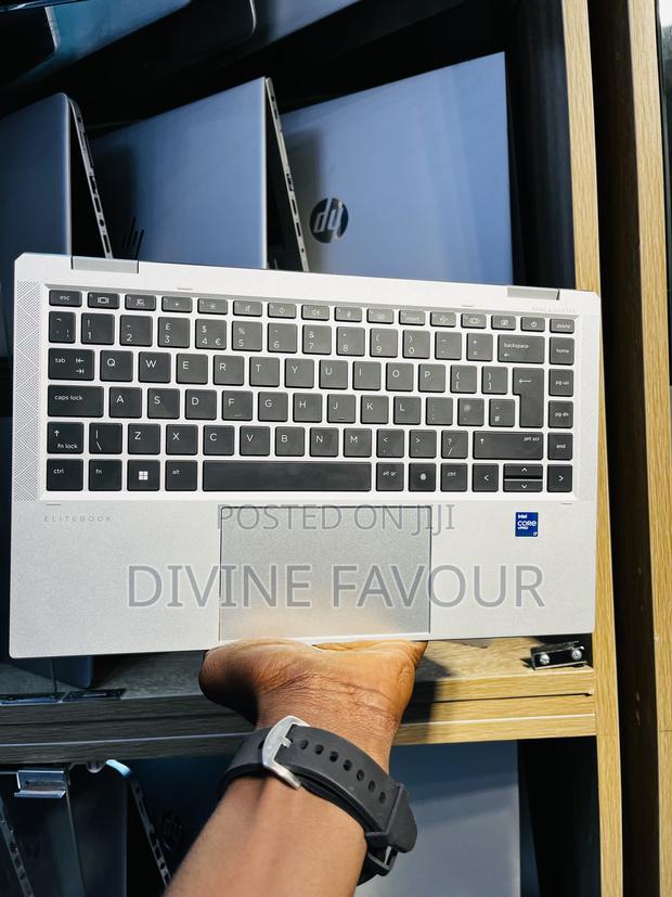 Laptop HP EliteBook 1040 G8 32GB Intel Core i7 SSD 512GB · Photo 6