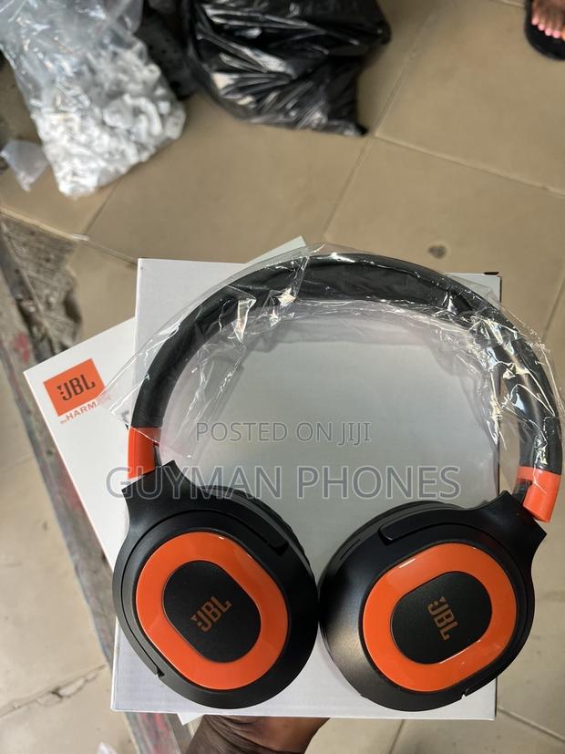 JBL Tune 780bt · Photo 1