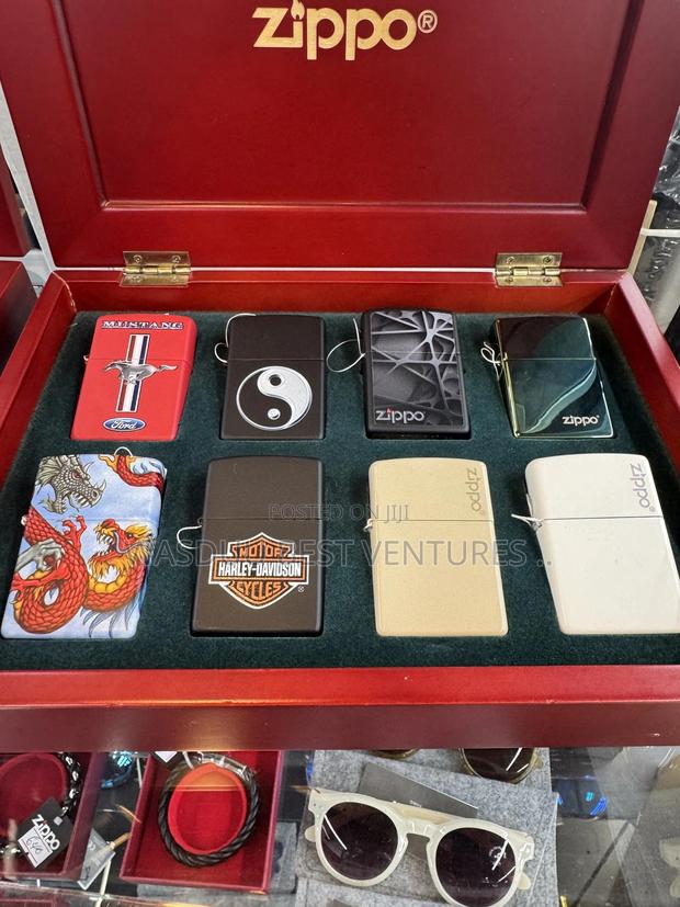 Original Zippo Lighter · Photo 8