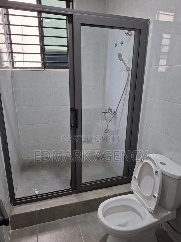 4bdrm House in Acp, Kwabenya for rent · Photo 4