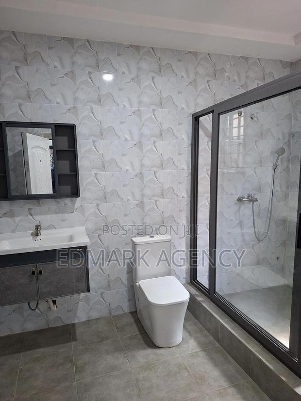 4bdrm House in Acp, Kwabenya for rent · Photo 7