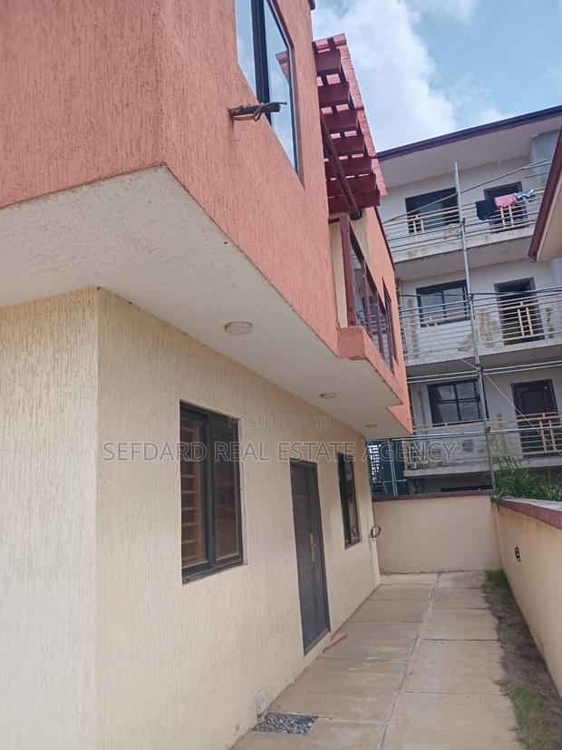2bdrm Duplex in Sefdard Properties, Achimota for sale · Photo 3