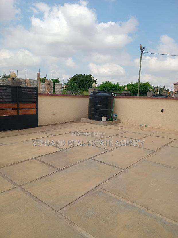 2bdrm Duplex in Sefdard Properties, Achimota for sale · Photo 5