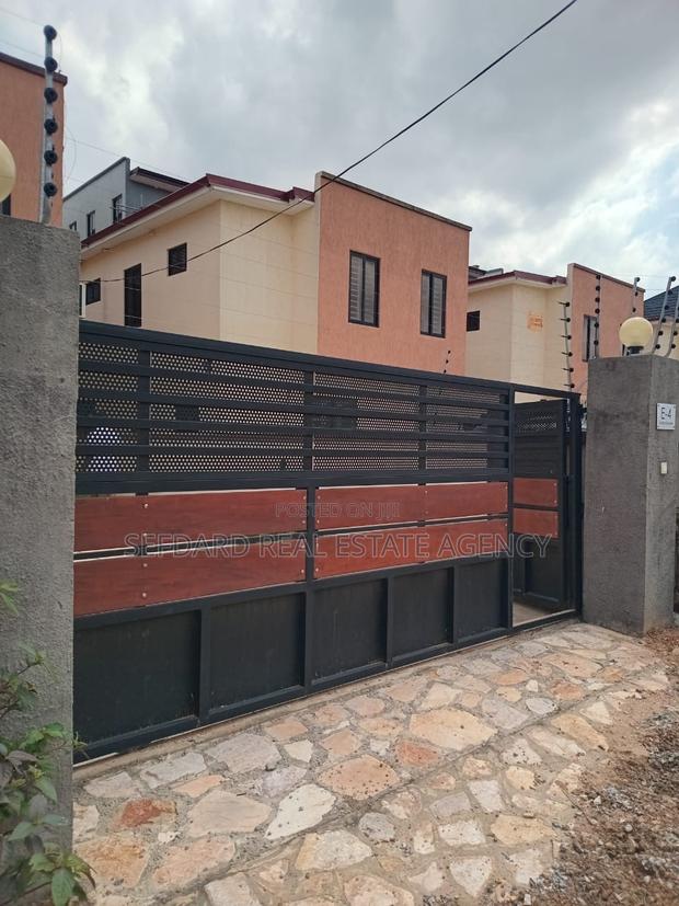 2bdrm Duplex in Sefdard Properties, Achimota for sale · Photo 1