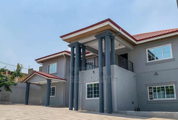 16 Bedroom Guest House at Pokuase · Photo 1