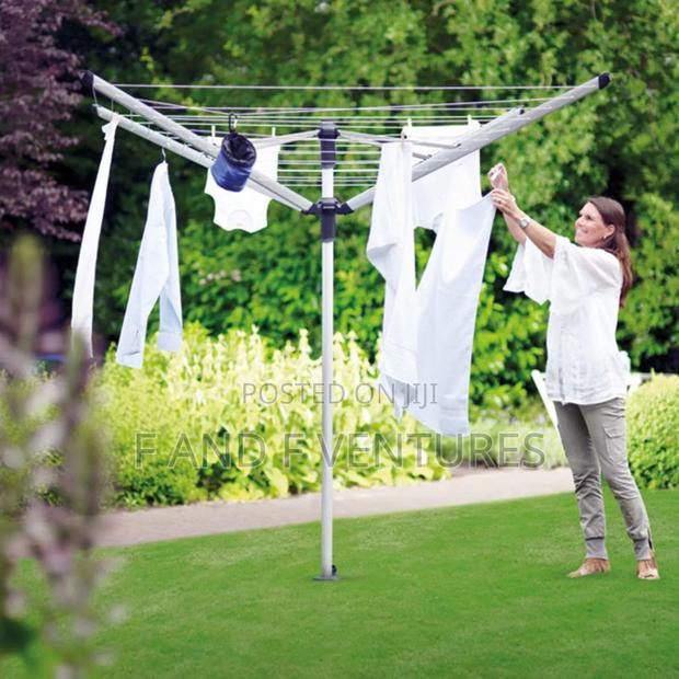 Clothes Drying Line - Usa · Photo 1