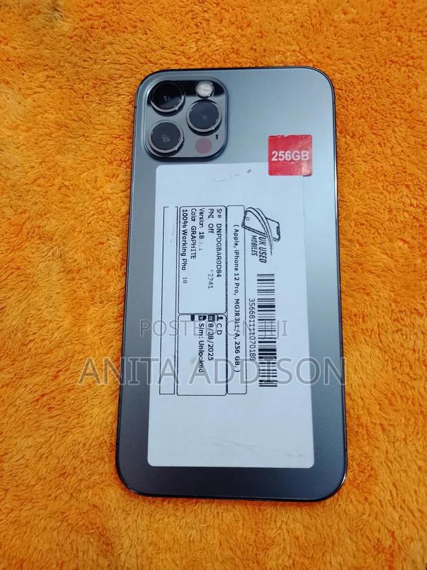 Apple iPhone 13 Pro Max 128 GB Black · Photo 4