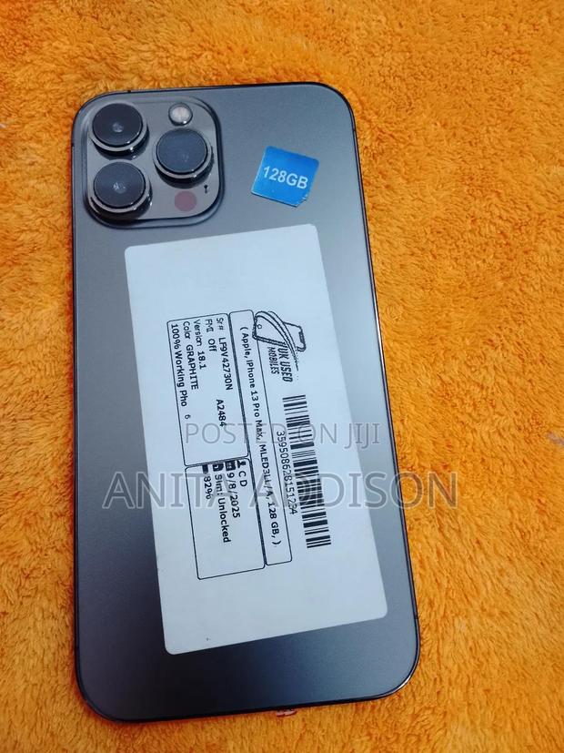 Apple iPhone 13 Pro Max 128 GB Black · Photo 6