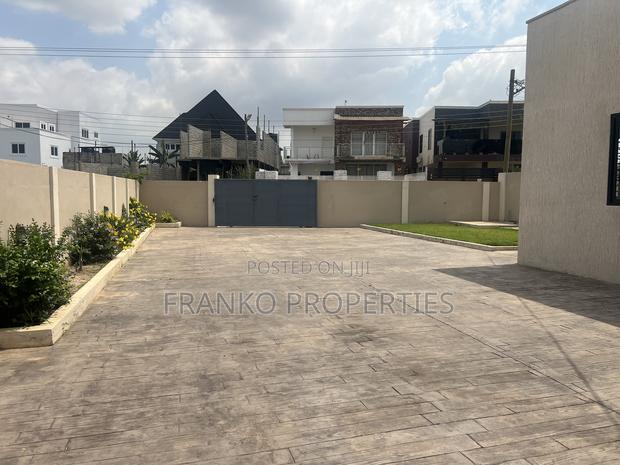 3bdrm House in Franko Properties, Lake Side Estate for sale · Photo 6