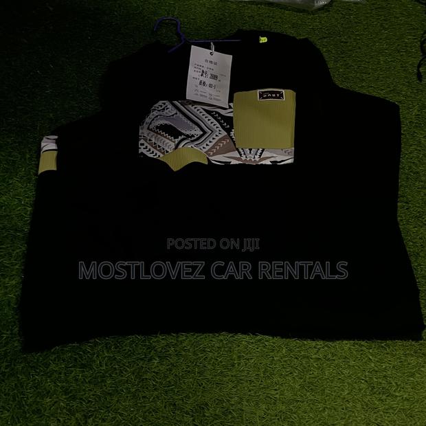 Stock Sweatshirts For Sale In Labadi · Photo 2