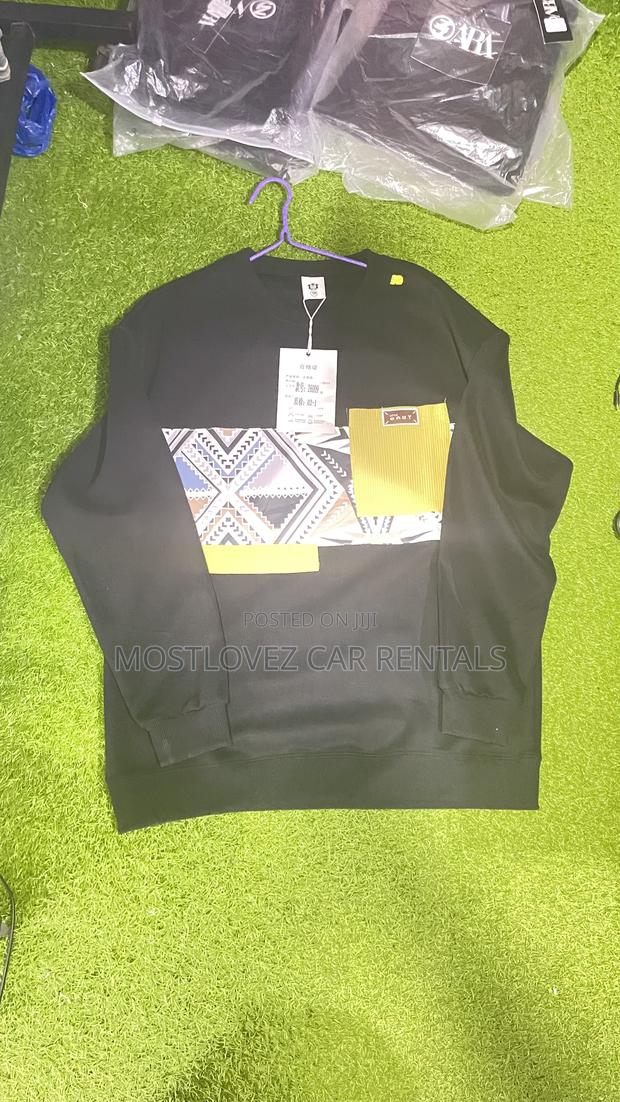 Stock Sweatshirts For Sale In Labadi · Photo 3