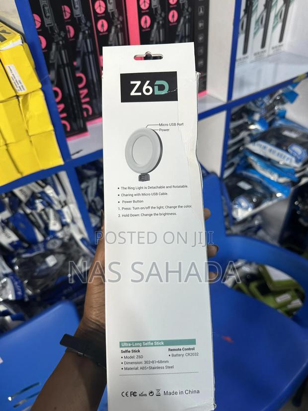 Z6d Selfie Sticks Tripod With Two Light · Photo 2