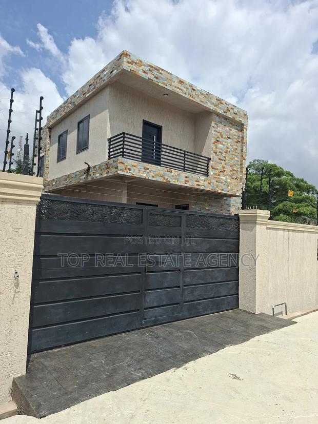 3bdrm Duplex in ,, Dome Goil for sale · Photo 1