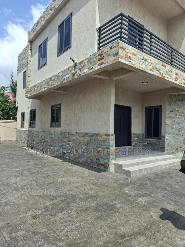 3bdrm Duplex in ,, Dome Goil for sale · Photo 2