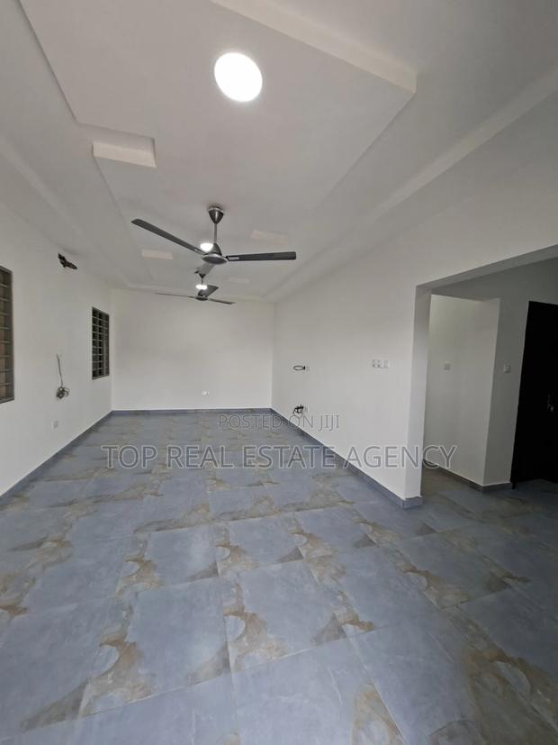 3bdrm Duplex in ,, Dome Goil for sale · Photo 3