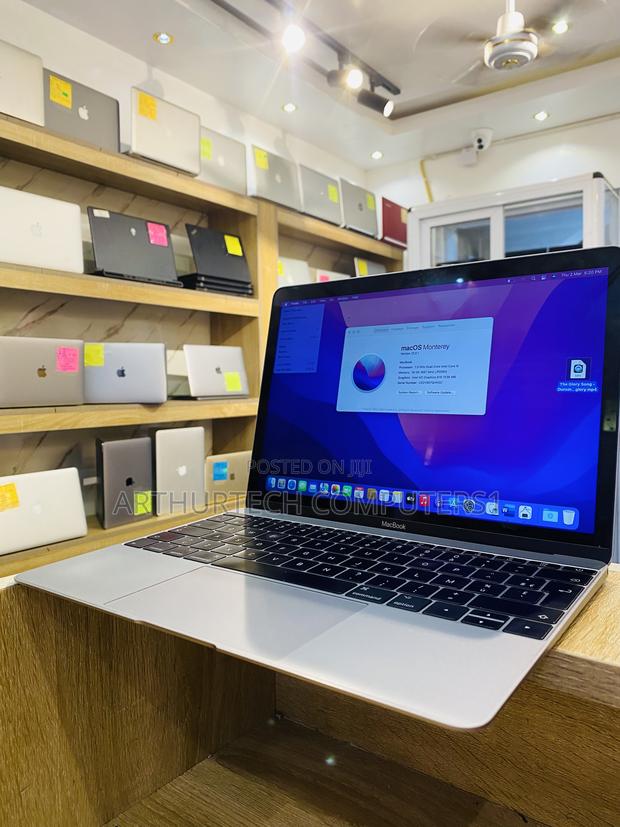 Laptop Apple MacBook Air 2017 8GB Intel Core I5 SSD 256GB · Photo 2