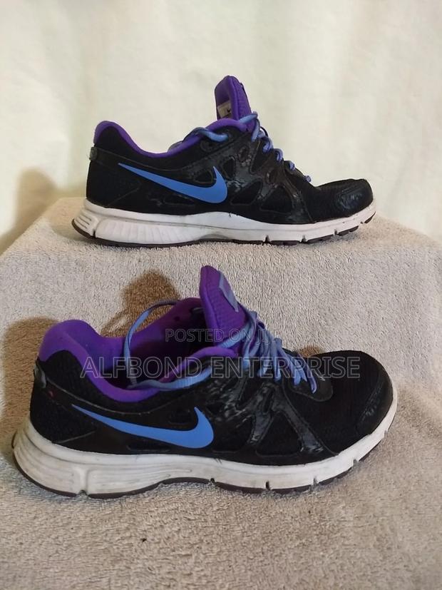Nike Revolution 2 Women Running Shoes Women’S Size 8.5 Us · Photo 2