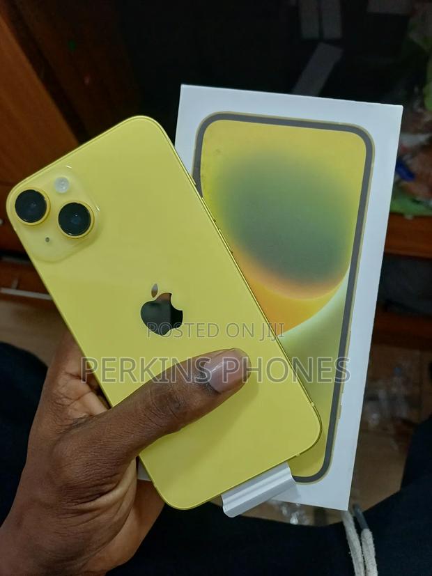 New Apple iPhone 14 128 GB Yellow · Photo 2