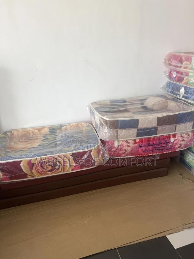 Baby’S Cot Mattress 27” X 25” X6” · Photo 2