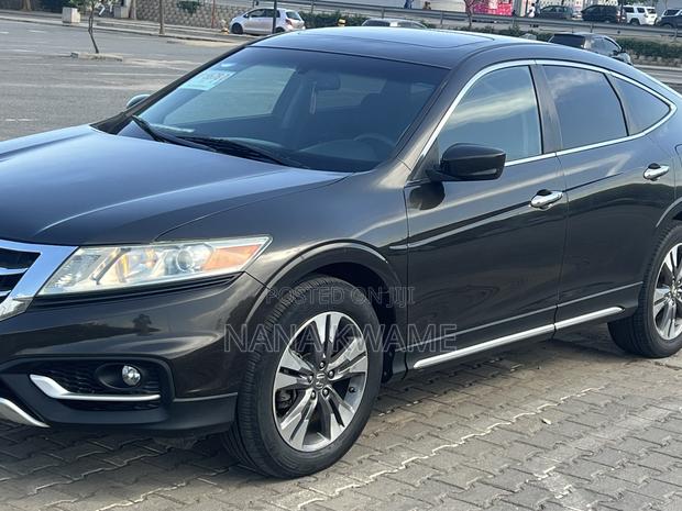 Honda Crosstour 3.5 AWD 2015 Brown · Photo 3