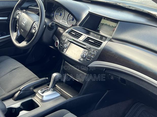 Honda Crosstour 3.5 AWD 2015 Brown · Photo 7