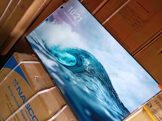 Brilliant 55-Inch Smart Sigma TVHDR Display and Fast Wireless Internet · Photo 1