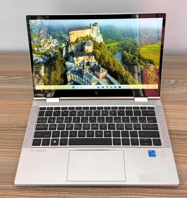 Laptop HP EliteBook x360 1030 G8 8GB Intel Core i5 SSD 256GB · Photo 1