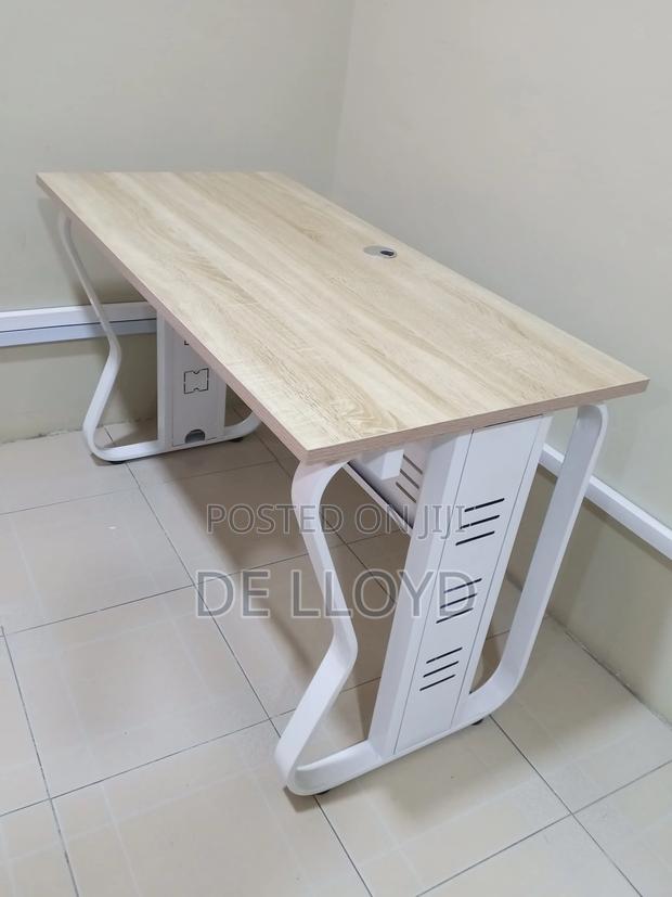 120 by 60 Modern Office Table · Photo 3