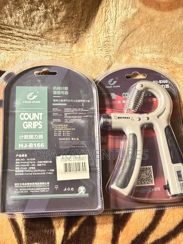 Adjustable Hand Grip · Photo 3